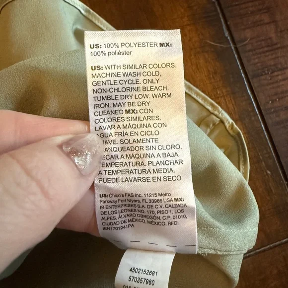 WHITE HOUSE BLACK MARKET Olive Green Ruffle Sleeveless Top, size XL - Picture 8 of 8